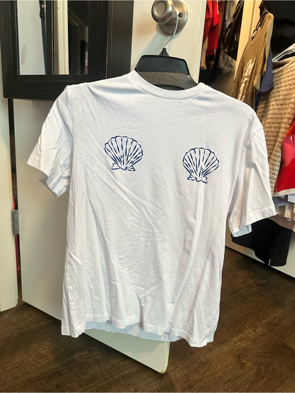 White women’s Shell Graphic Tee